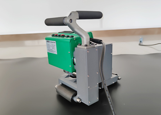 HDPE Geomembrane Hot Wedge Machine 220V 2400W 1.0-4.0mm PP Pond Liner