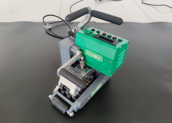 HDPE Geomembrane Hot Wedge Machine 220V 2400W 1.0-4.0mm PP Pond Liner