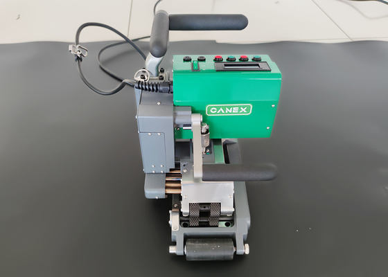 1.0-4.0mm HDPE Geomembrane Warm Wedge Welder CX700 Vol vermogen 2400W