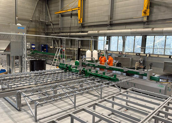 6M Plastic Sheet Butt Welder For Fabricating Tanks With Black UV-Resistant HDPE Sheet